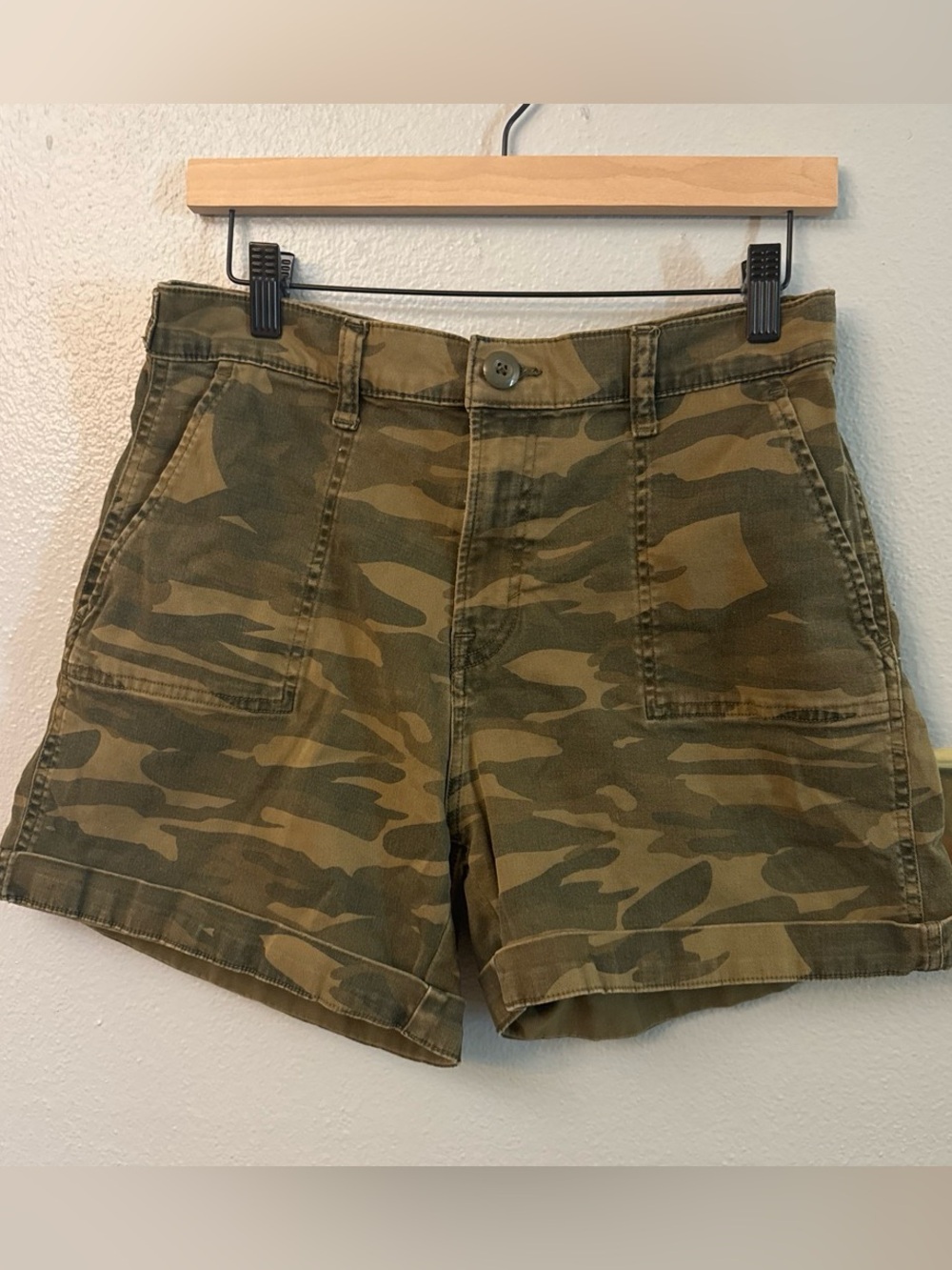 Lucky Brand Olive Green Camo Waist Button Shorts